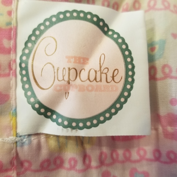 Cupcake Cupboard ruffle pocket tie apron - Picture 13 of 15
